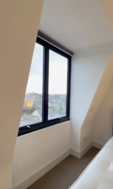 Room Trinity Road in Greater London