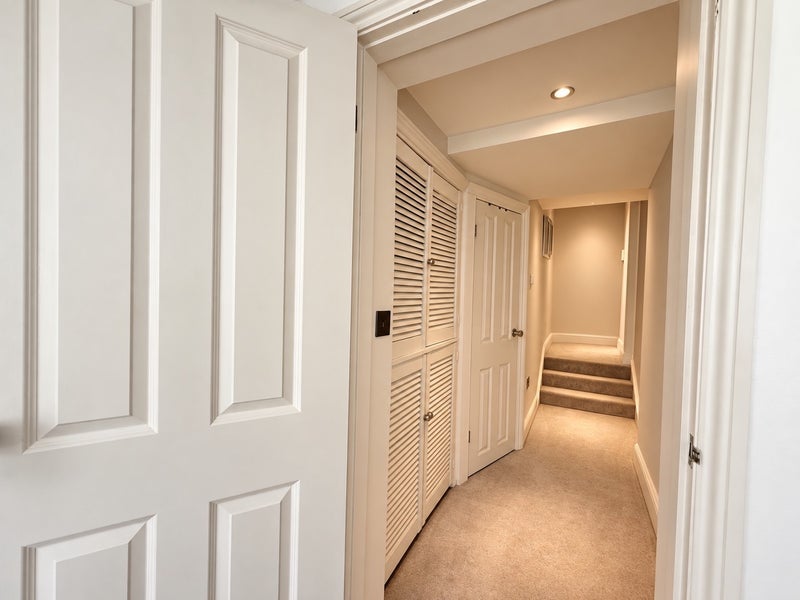 Room Ovington Square in Greater London