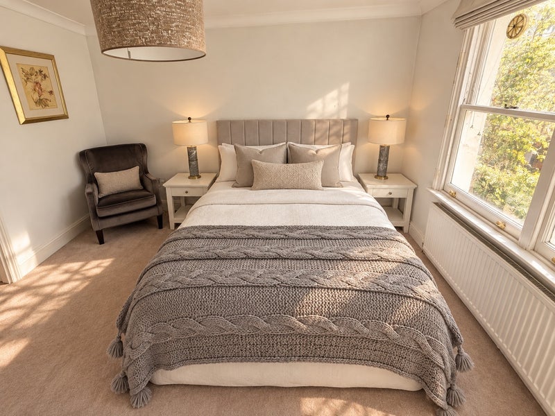 Room Ovington Square in Greater London