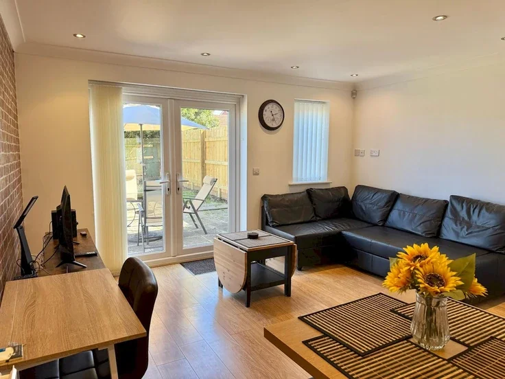 House Cwrt Lafant in Swansea
