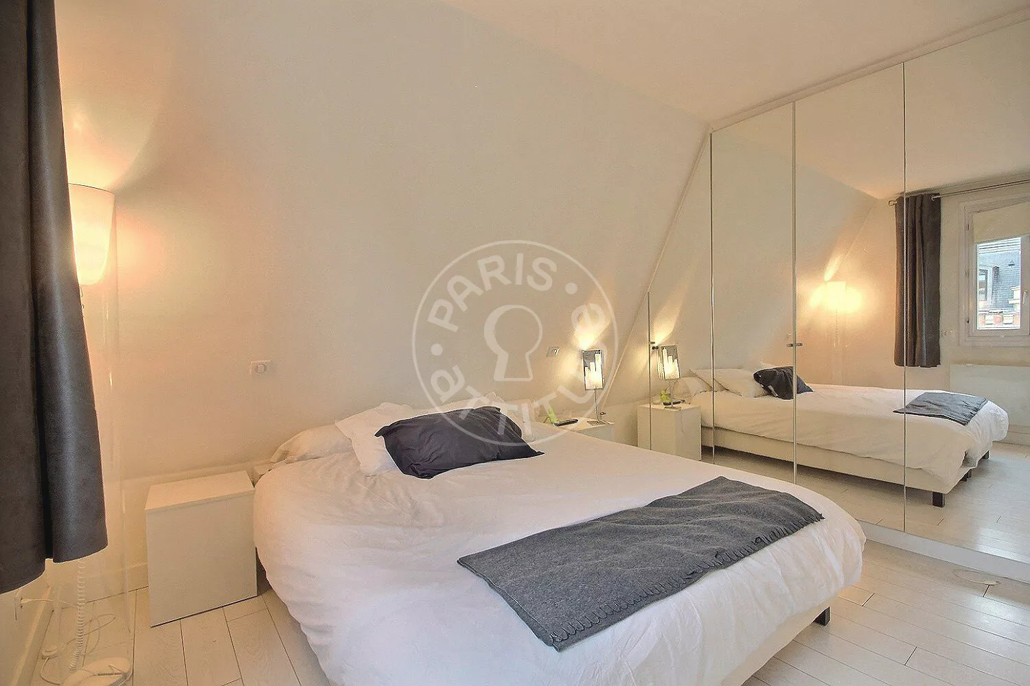 Appartement Rue La Boétie à Paris