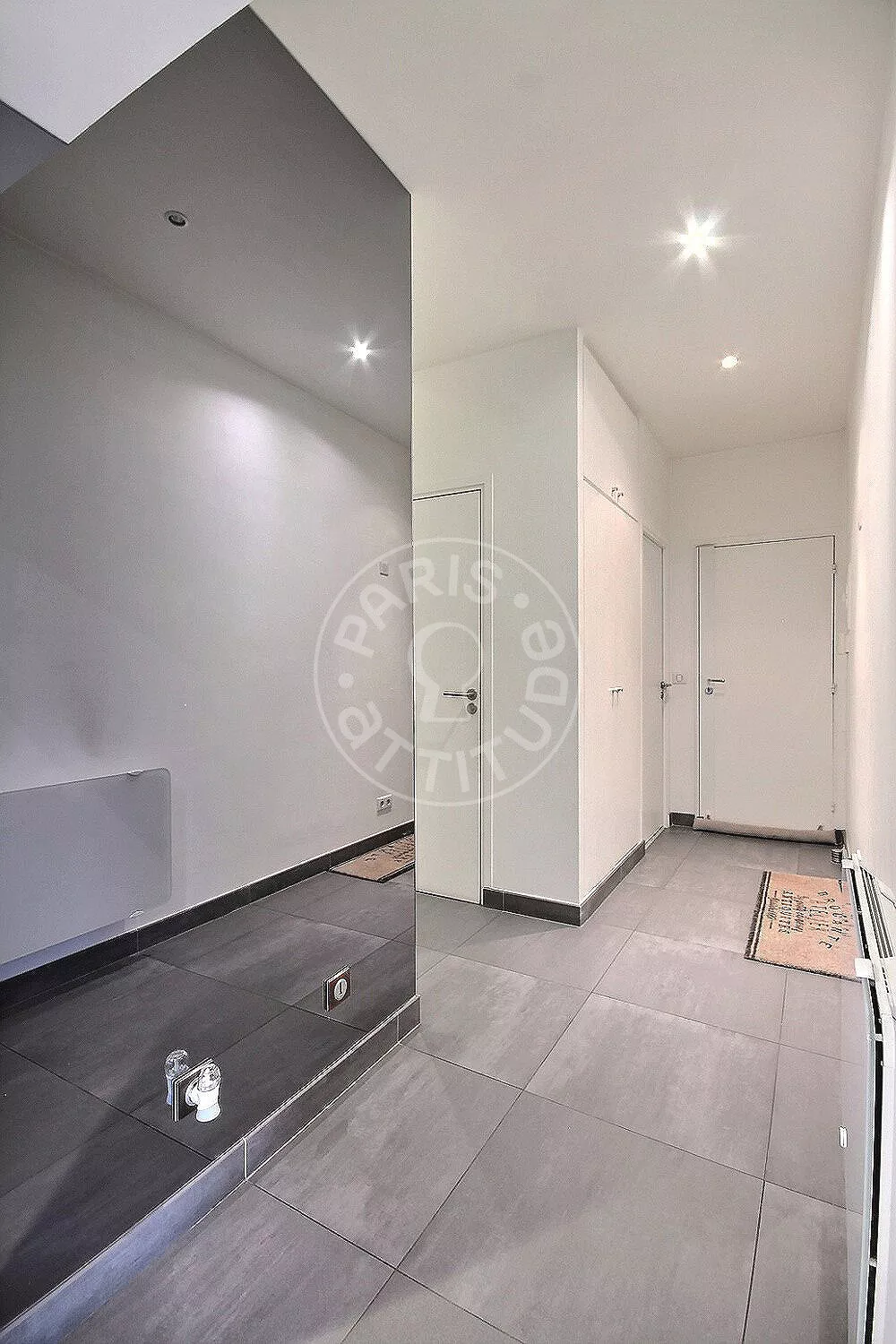 Appartement Rue La Boétie à Paris