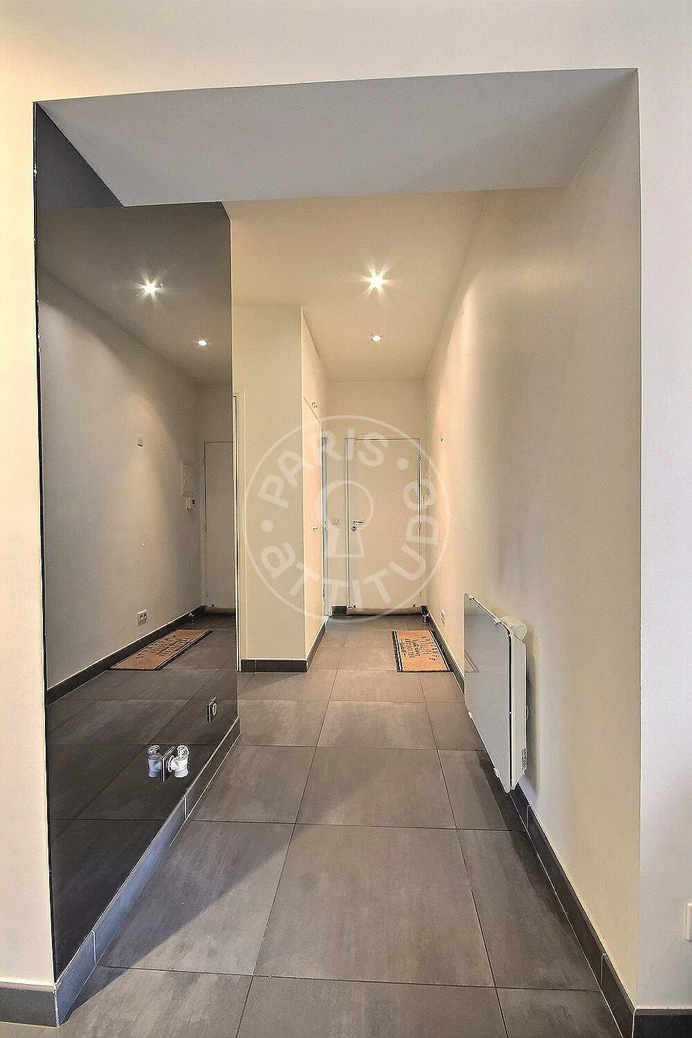 Appartement Rue La Boétie à Paris