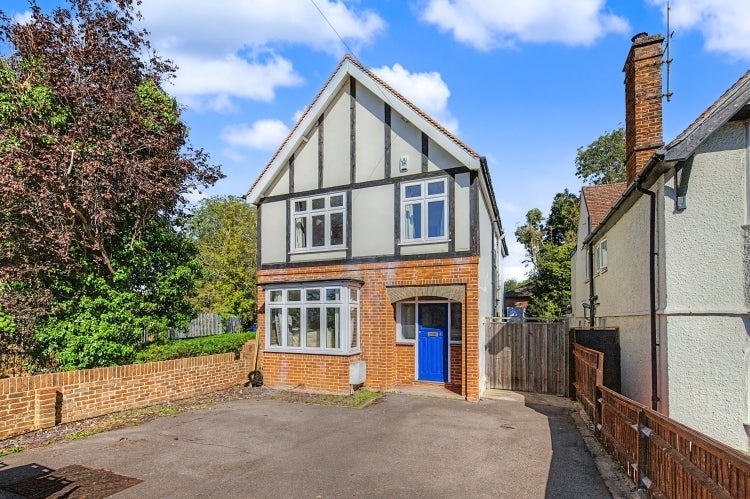 House Henley Avenue in Oxford