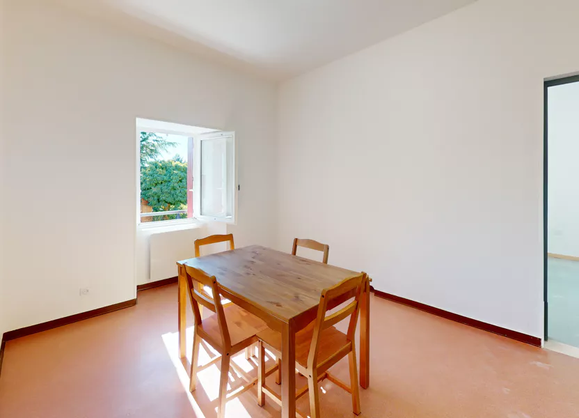 Appartement Chemin de la Mergabes à Salmiech