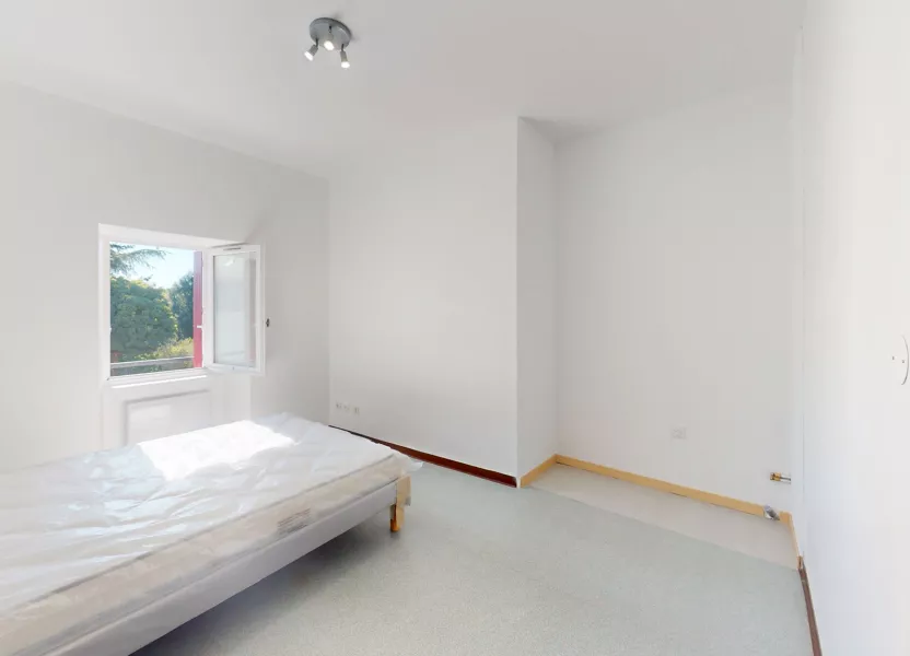 Appartement Chemin de la Mergabes à Salmiech