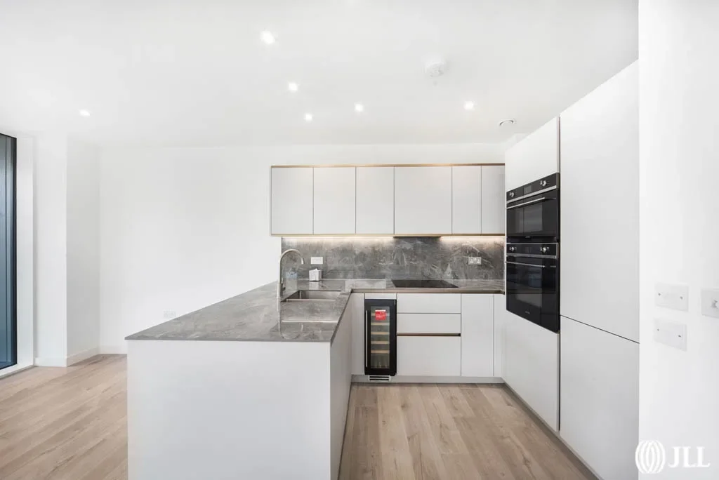 Flat Scrimgoeur Place in Greater London
