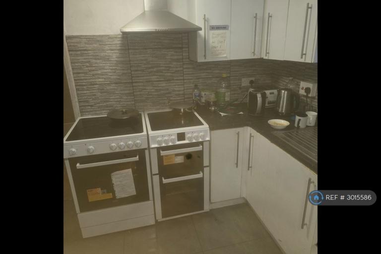 Room CHS/78/1 in Chesham