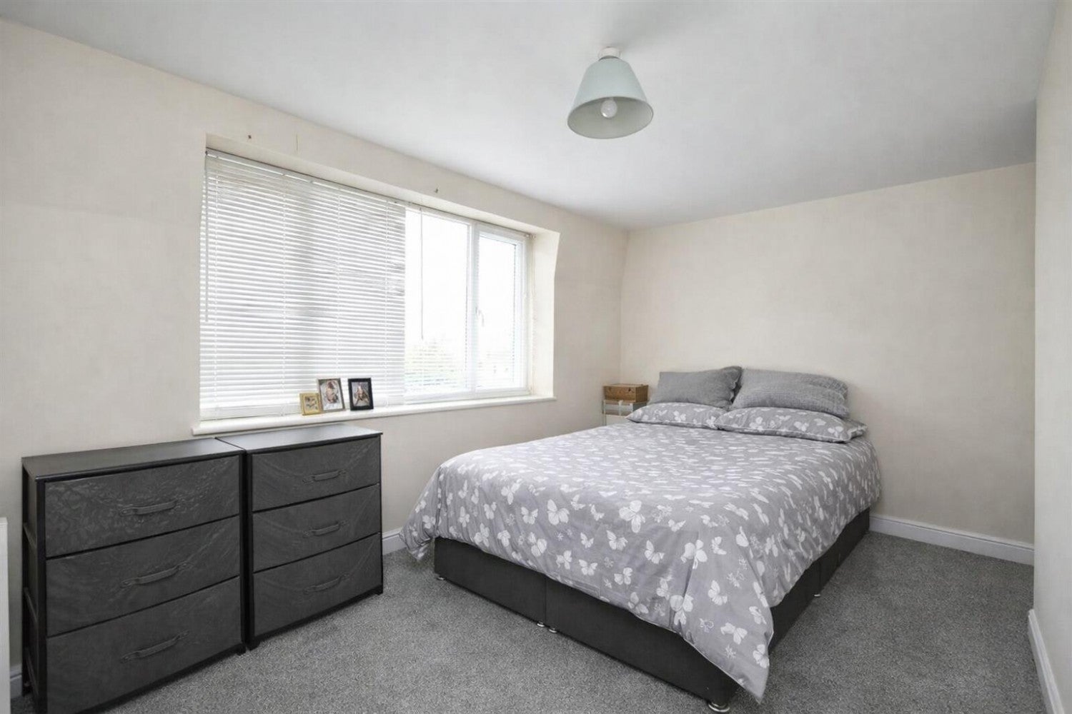 Room Vowell Close in Bristol