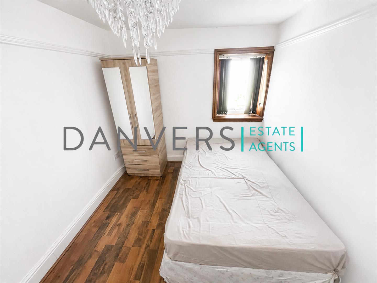 Flat Evesham Road in Leicester