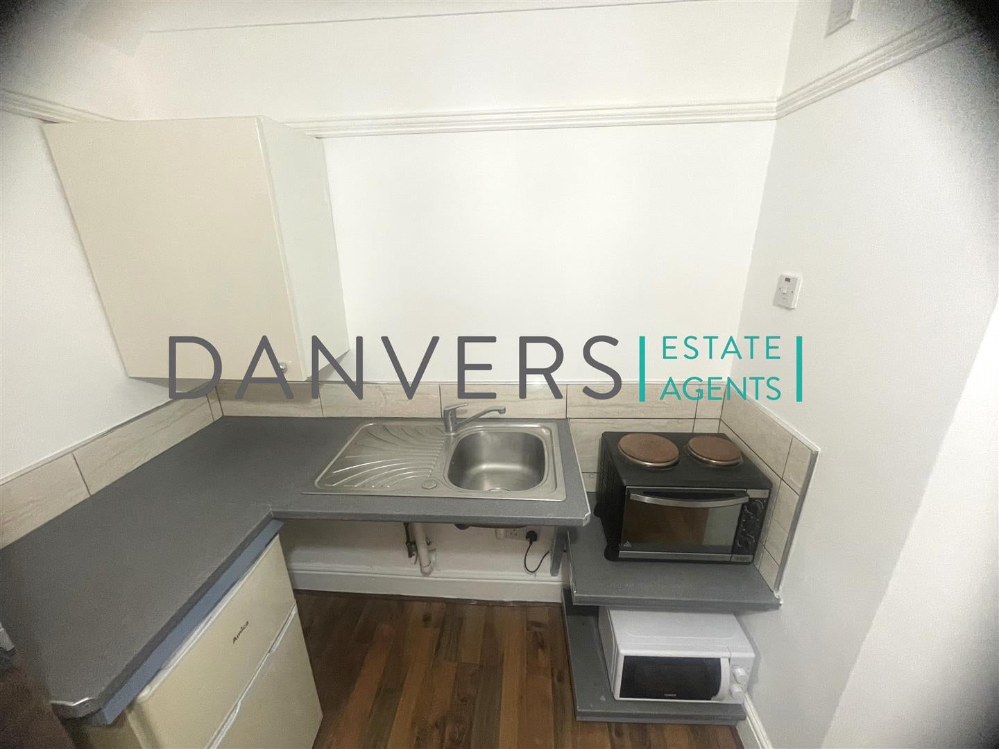 Flat Evesham Road in Leicester