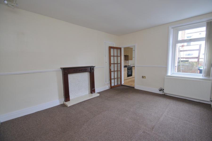 Flat Hainingwood Terrace in Gateshead