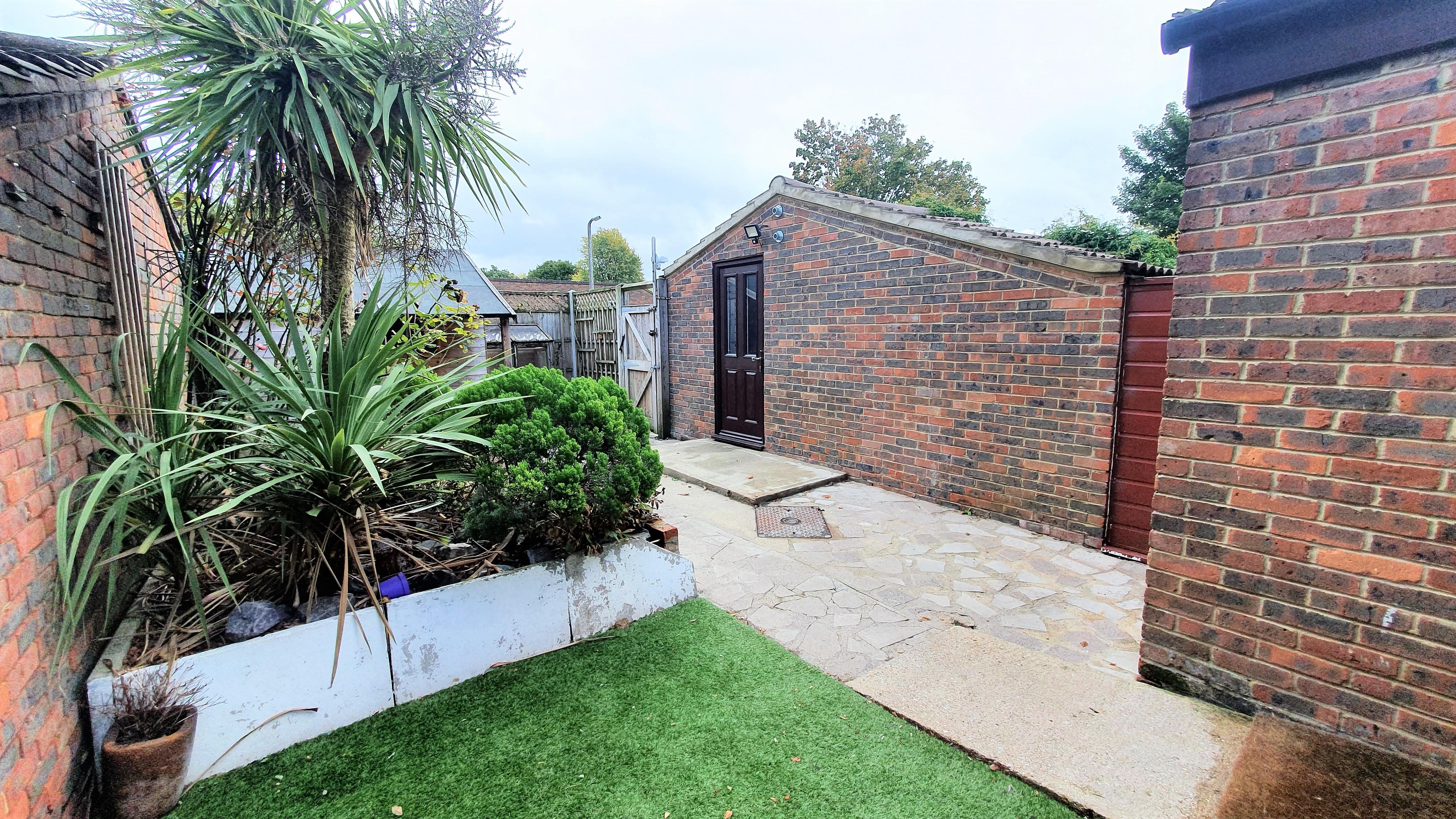 House Hammersmith Gardens in Houghton Regis