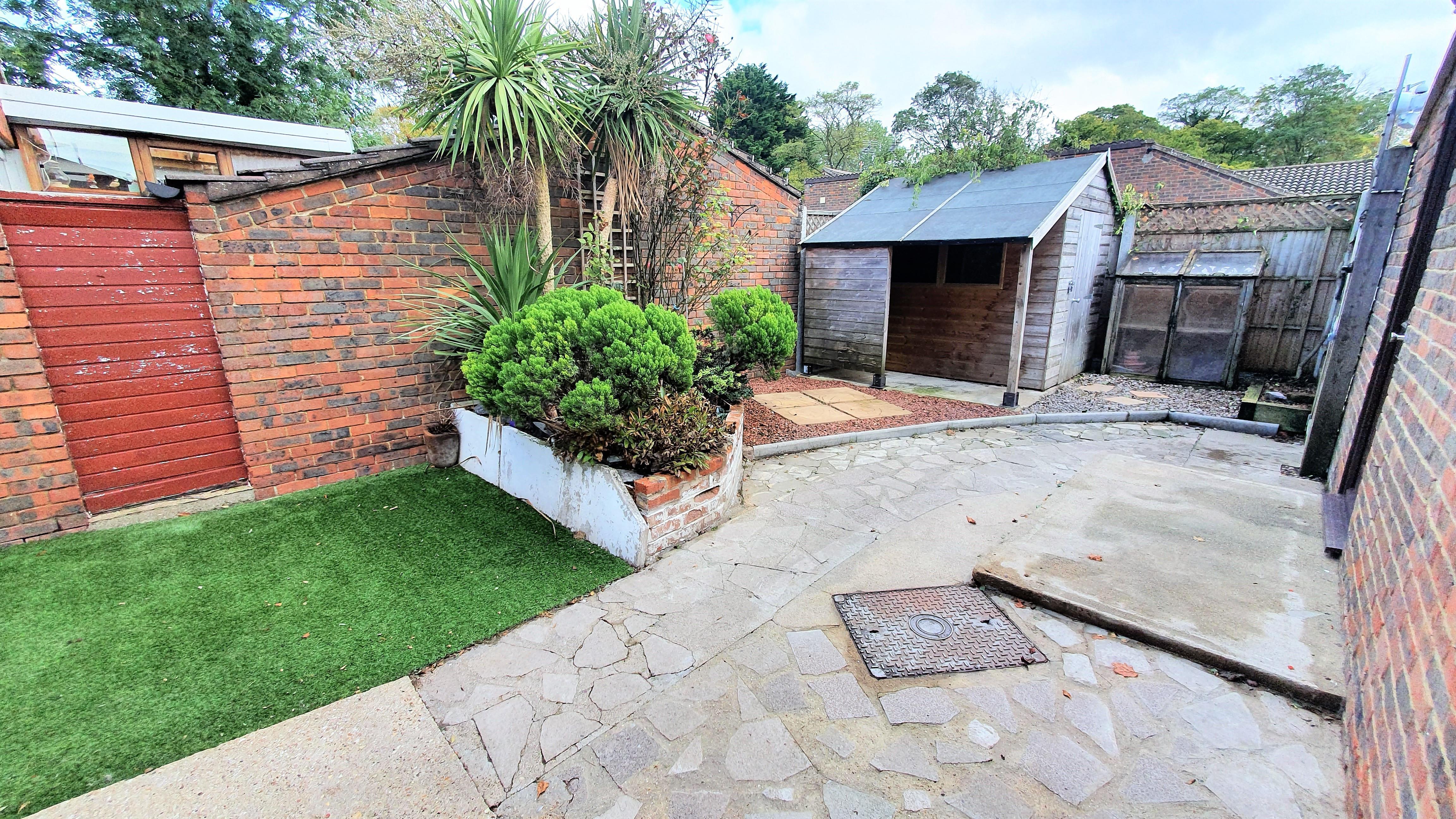 House Hammersmith Gardens in Houghton Regis