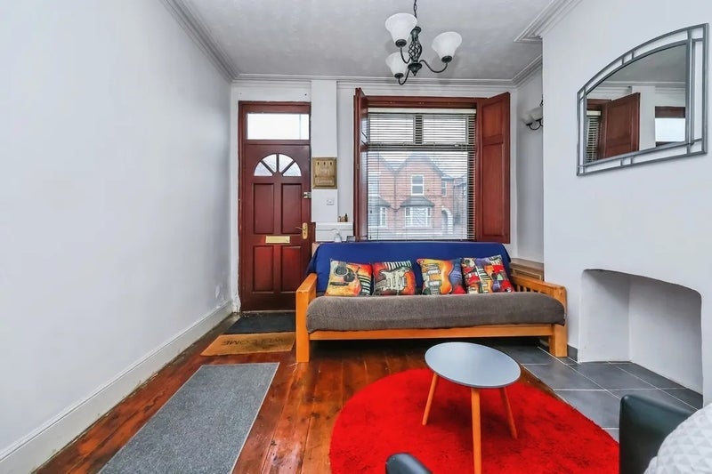Room Beeston Road in Nottingham