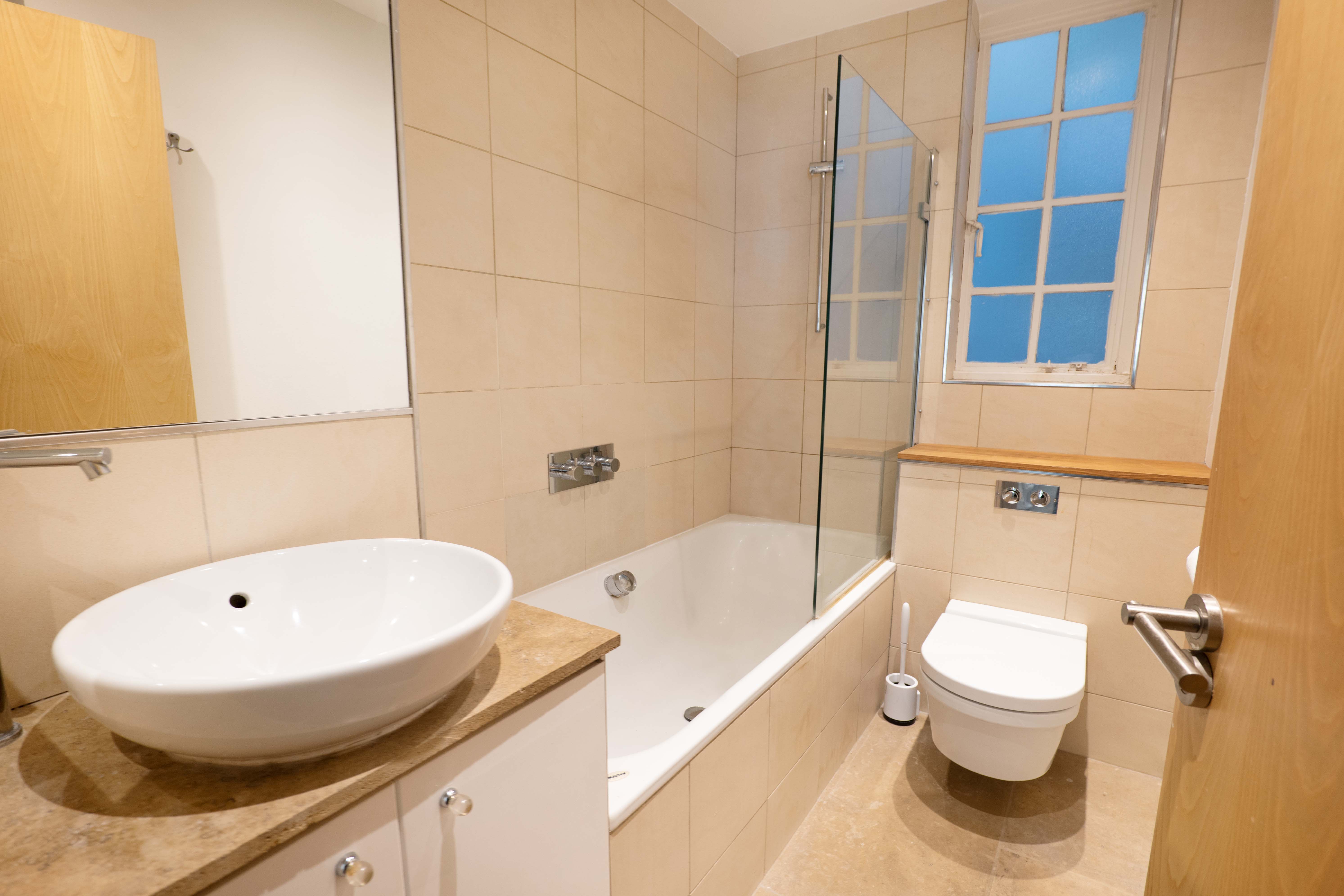 Flat Drayton Gardens in Greater London