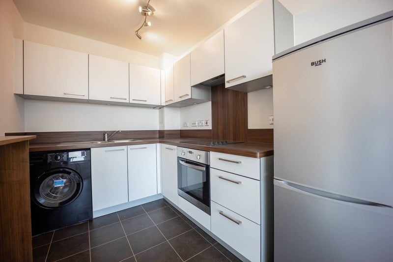 Flat Harston Walk in Greater London