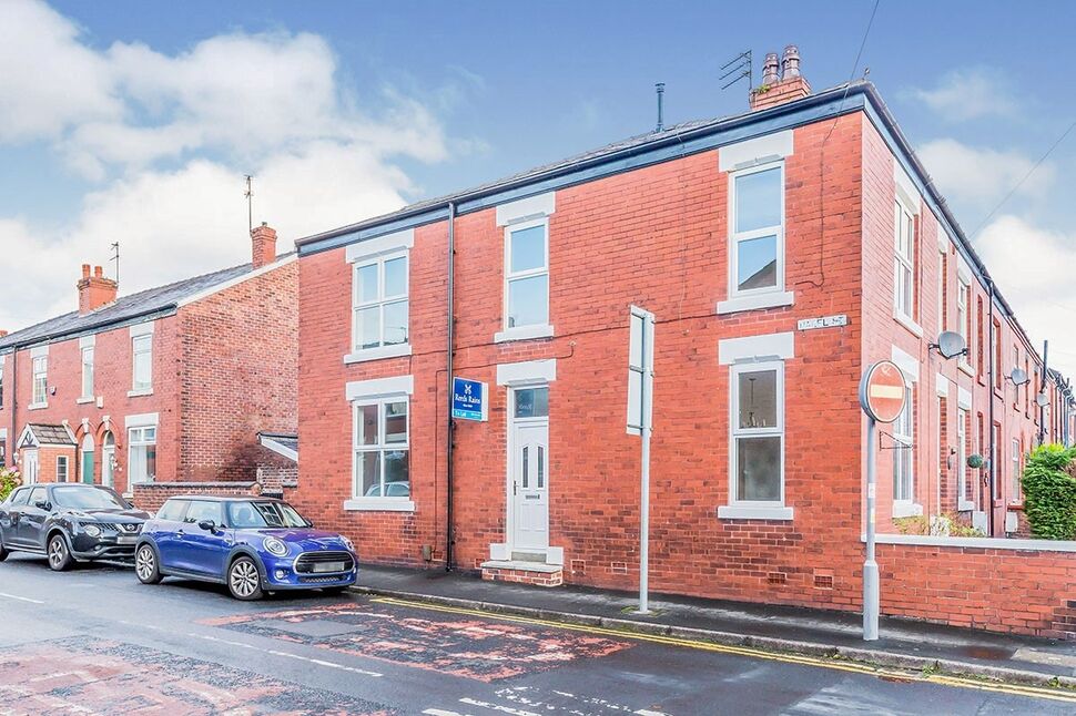 House Hazel Street in Stockport