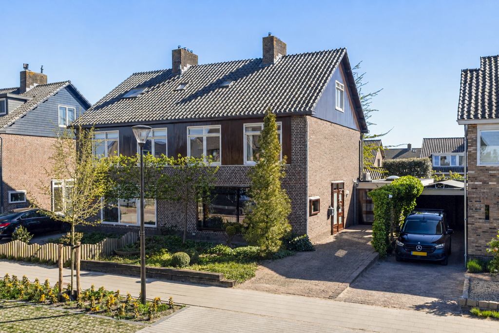 Huis Meidoornlaan 34 in Renswoude