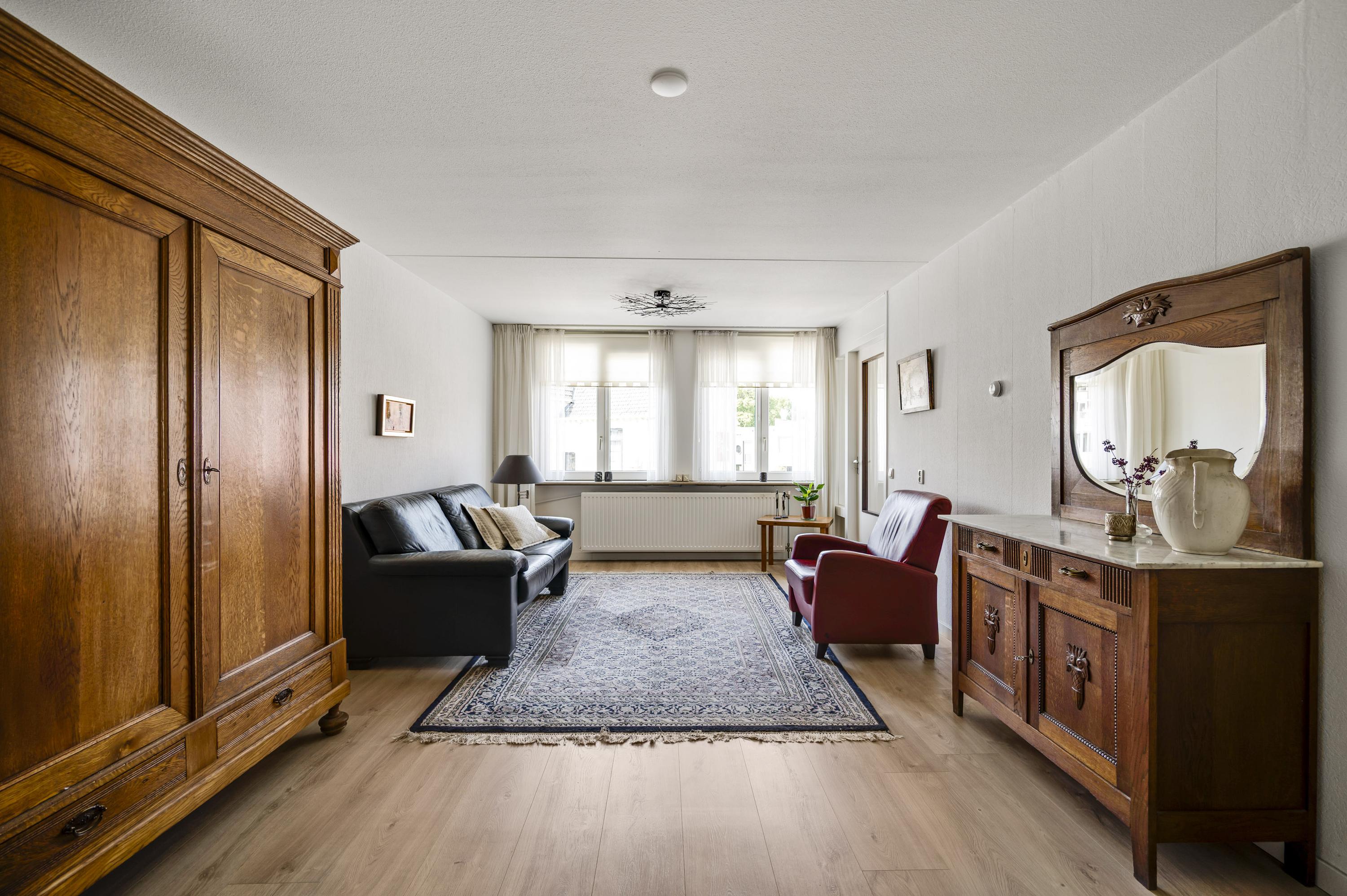 Appartement te koop: Eduard van Wegbergplein 14, Heythuysen