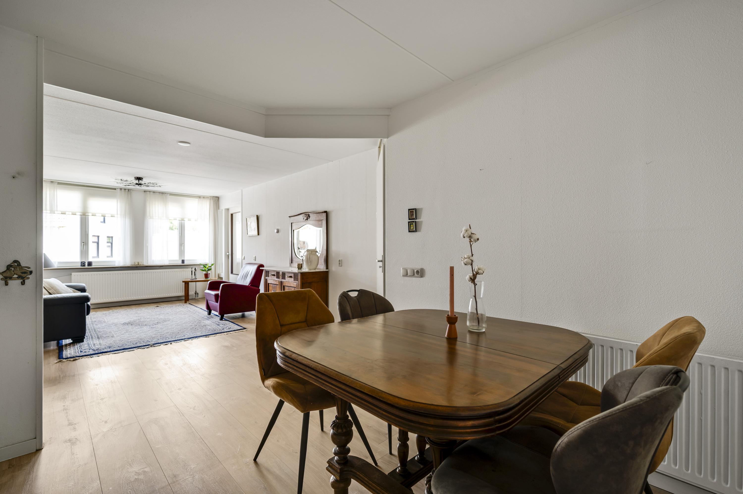 Appartement te koop: Eduard van Wegbergplein 14, Heythuysen