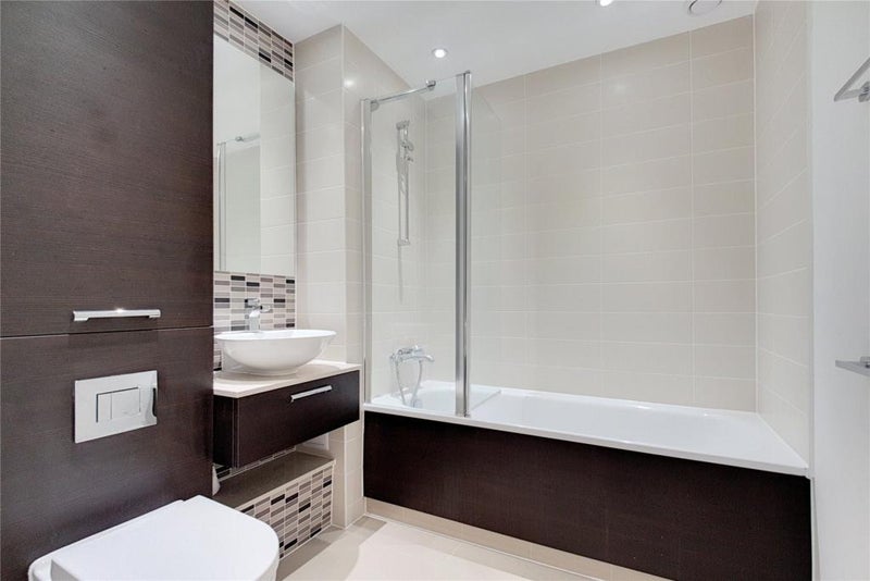 Room Stebondale Street in Greater London