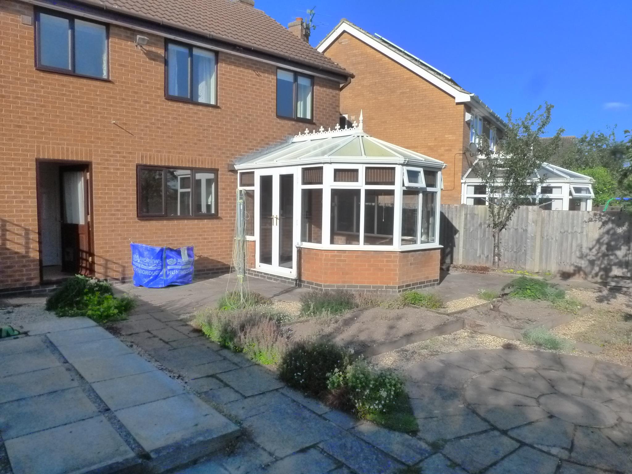 Flat Mendip Close in South Kesteven