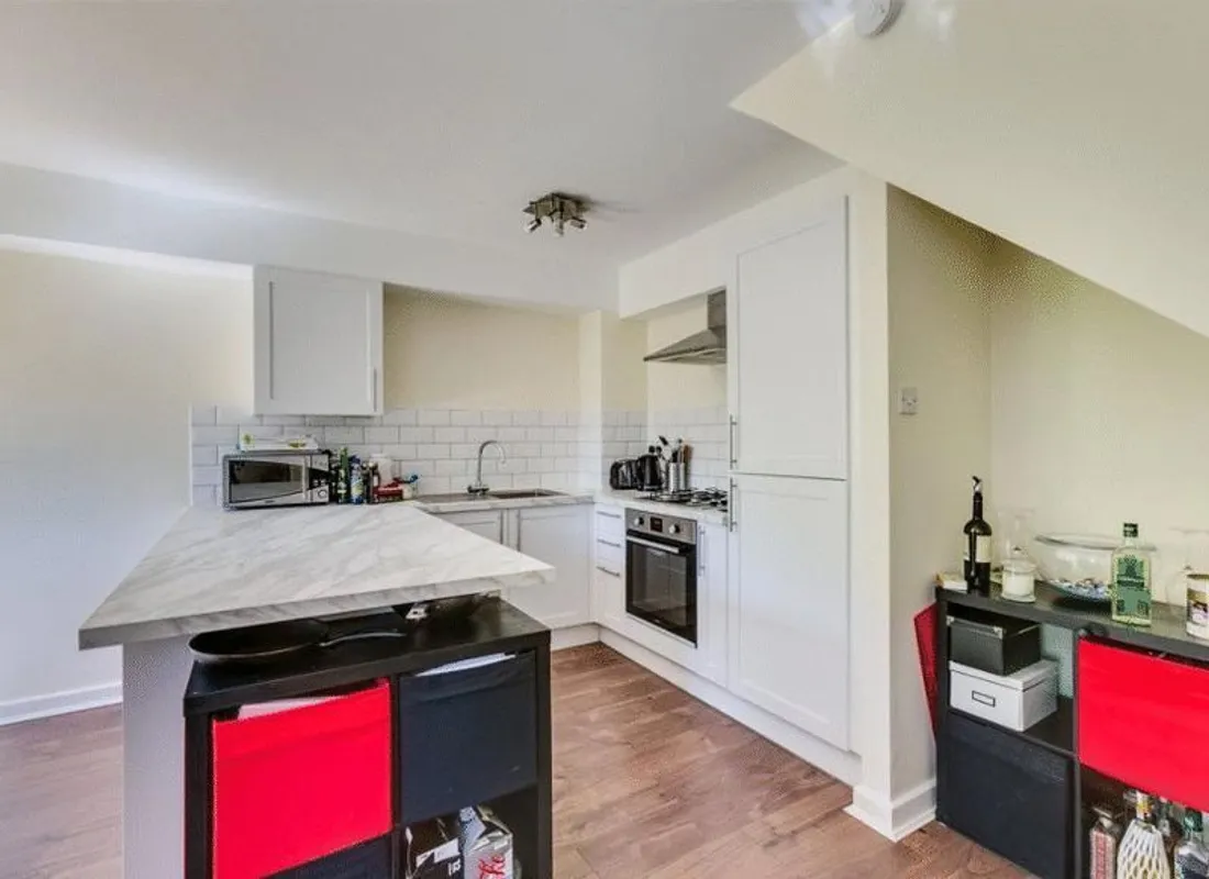 Flat Tamarind Yard in Greater London
