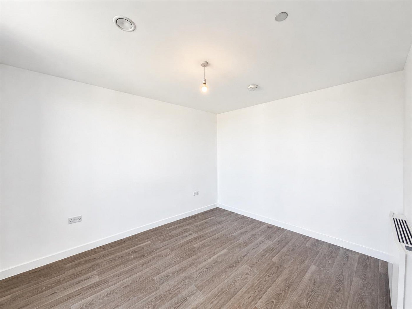 Flat New Road in Greater London