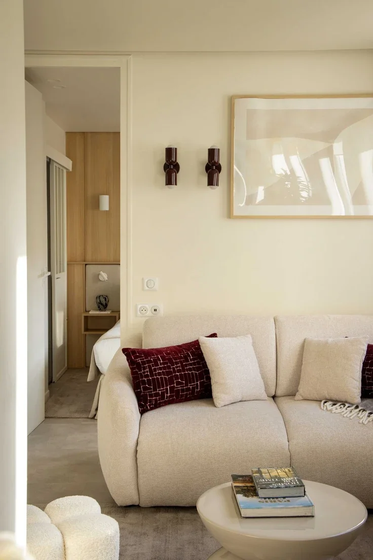 Flat Rue de Ponthieu in Paris