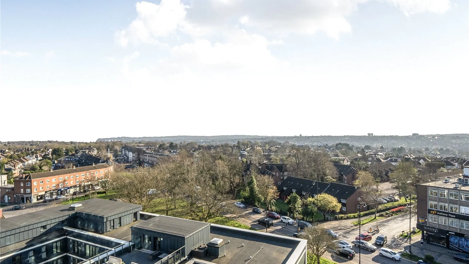 Flat Cockfosters Road in Greater London