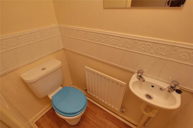 House Charnwood Close in Hull