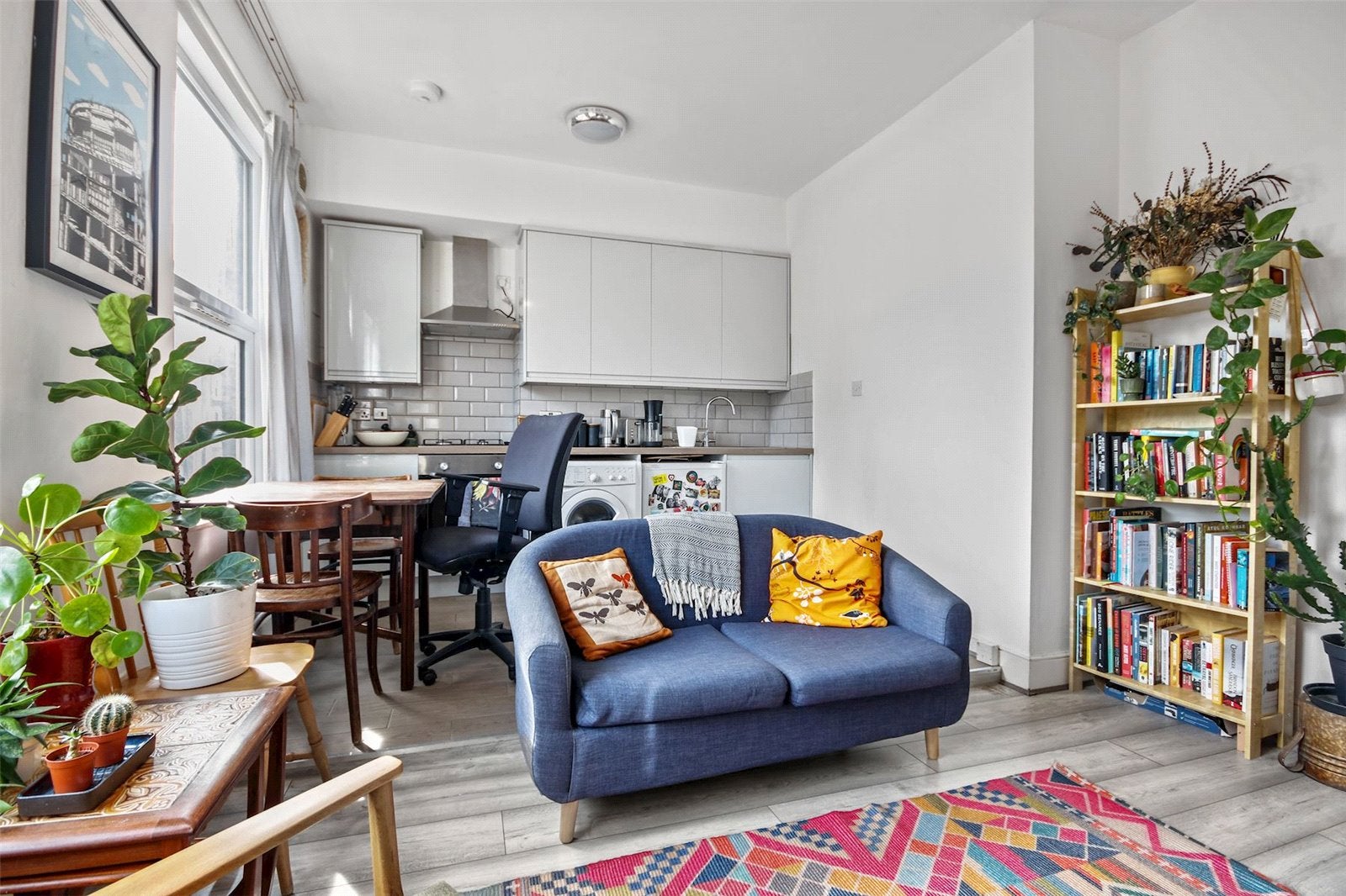 Flat St Mark's Rise in Greater London