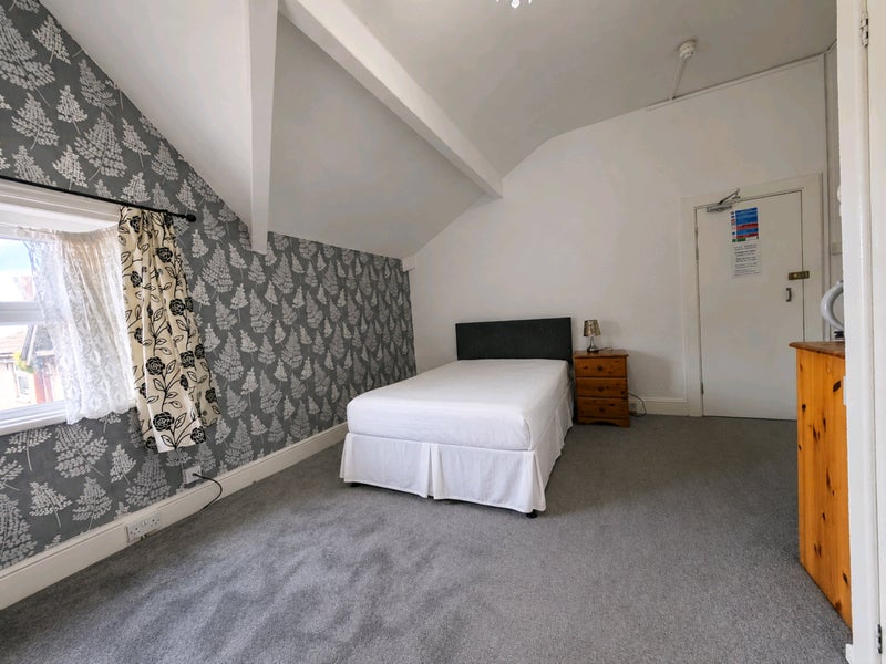 Room Station Road in Blackpool
