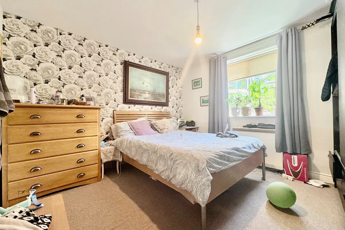 Flat Plomer Avenue in Hoddesdon