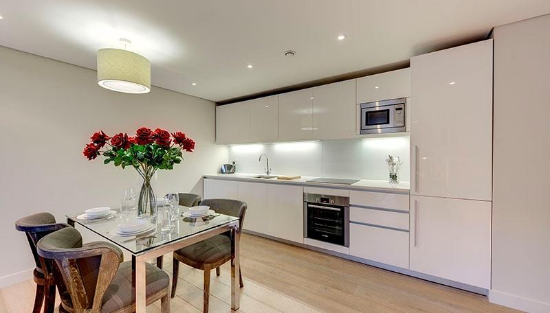 Flat Harbet Road in City of Westminster