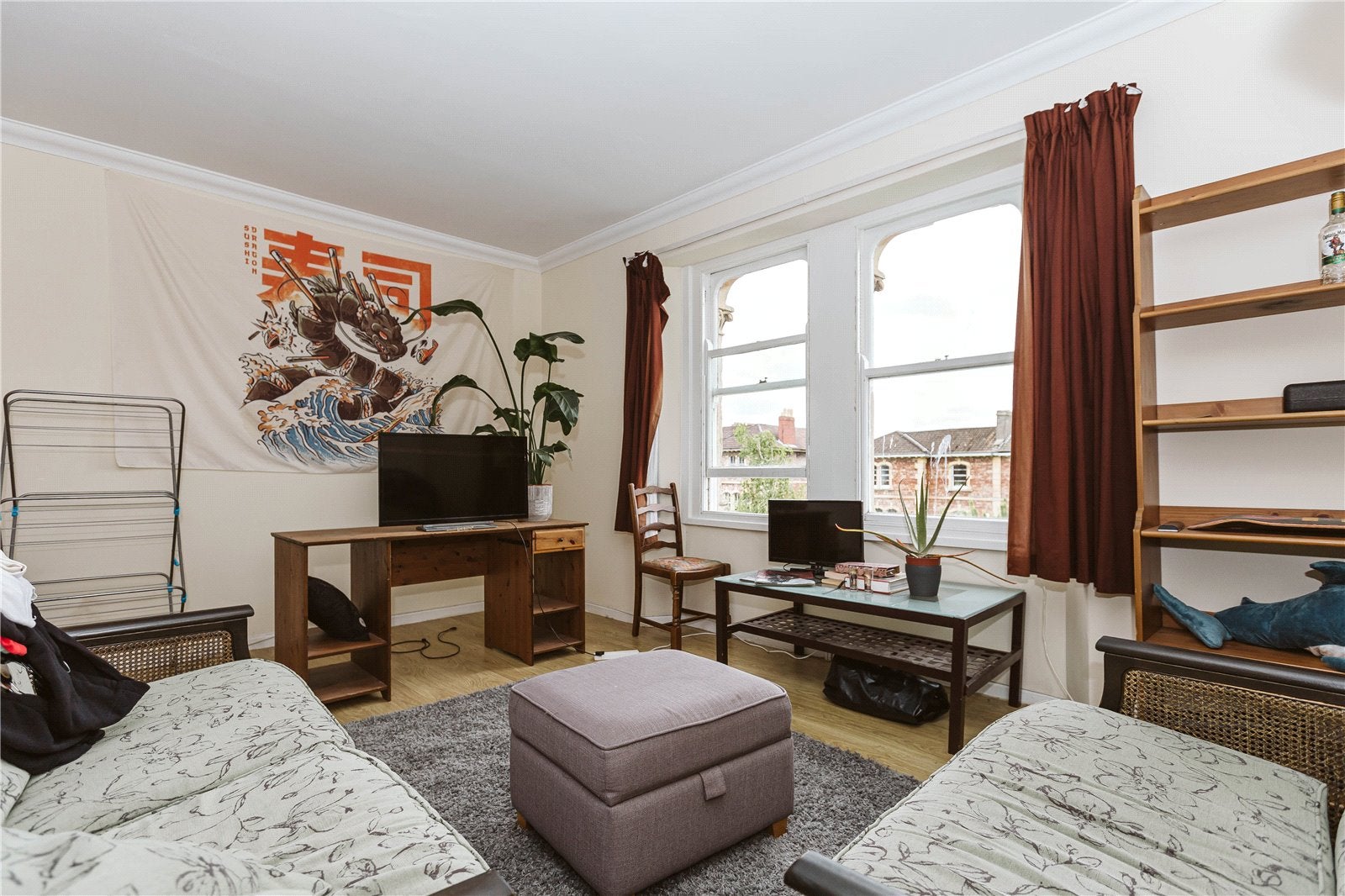 Flat Apsley Road in Bristol