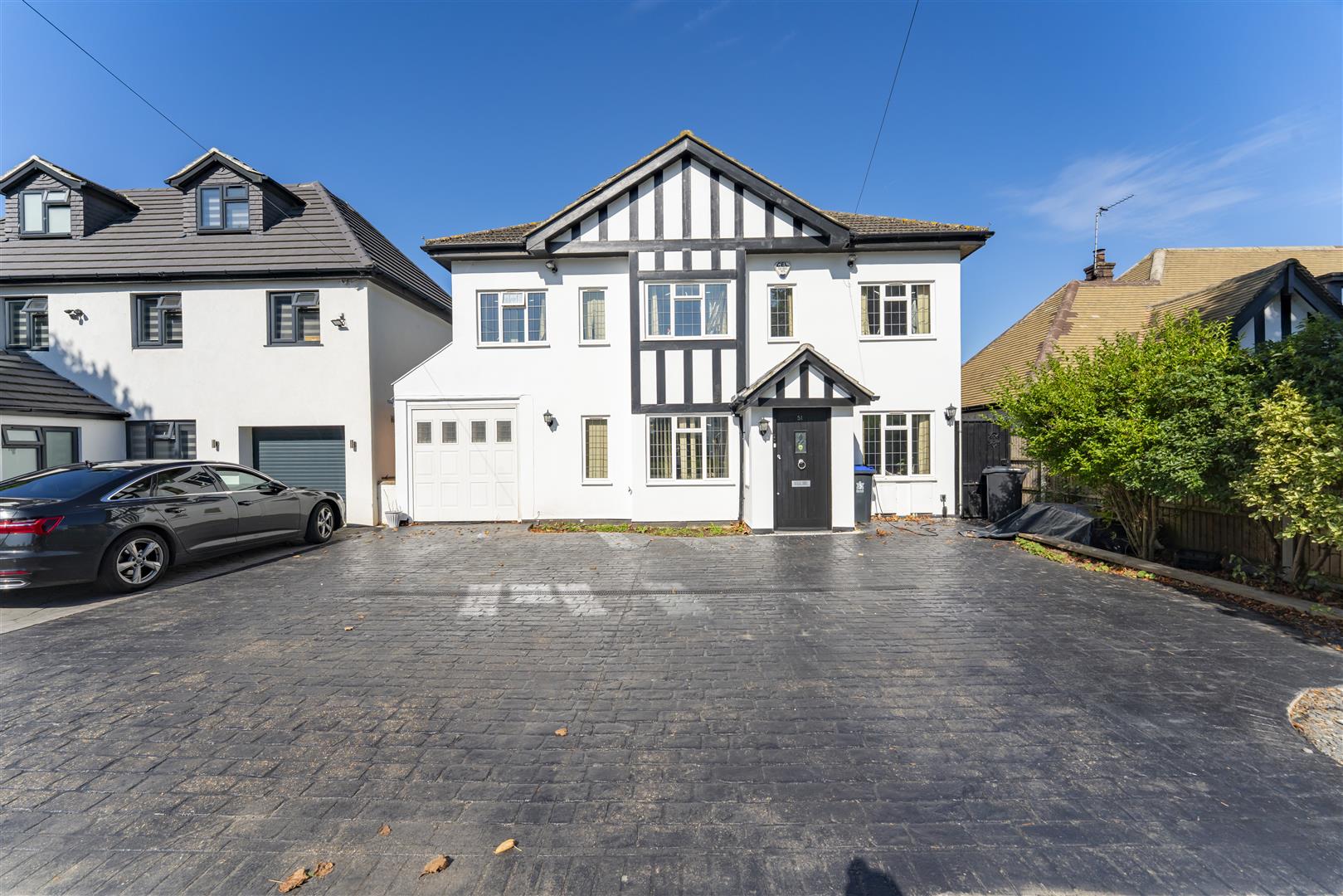 House Wellesley Avenue in Richings Park