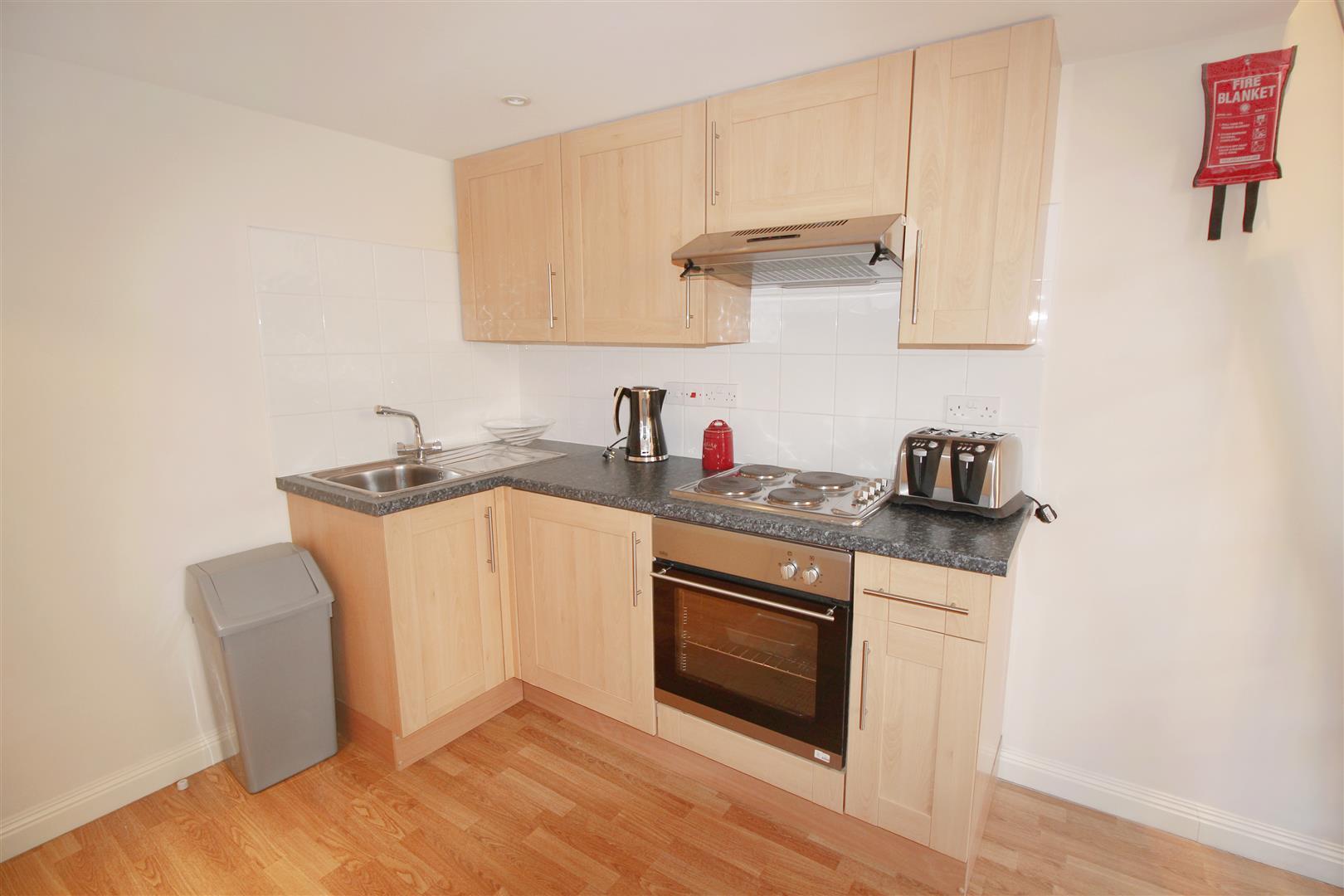 Flat Palace Court in City of Westminster