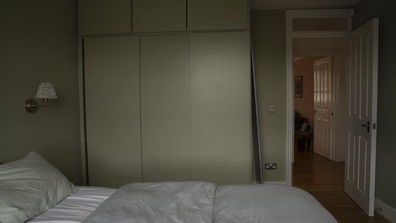 Flat Hewlett Road in Greater London