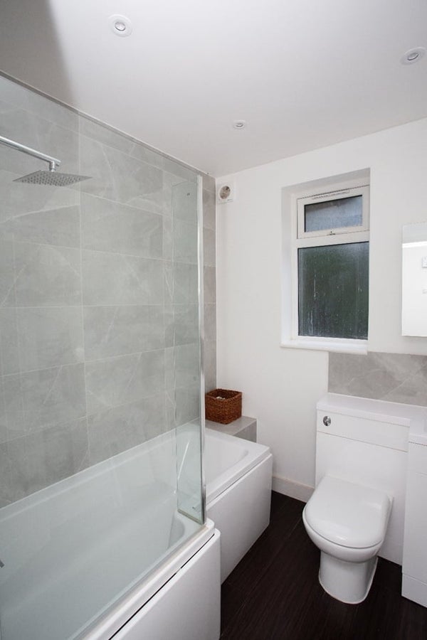 Flat Consfield Avenue in London