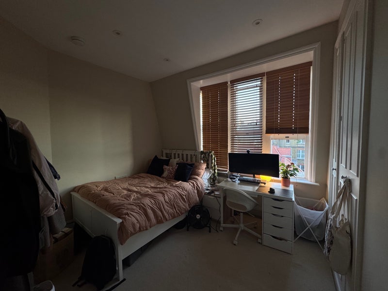 Room Elgin Avenue in City of Westminster