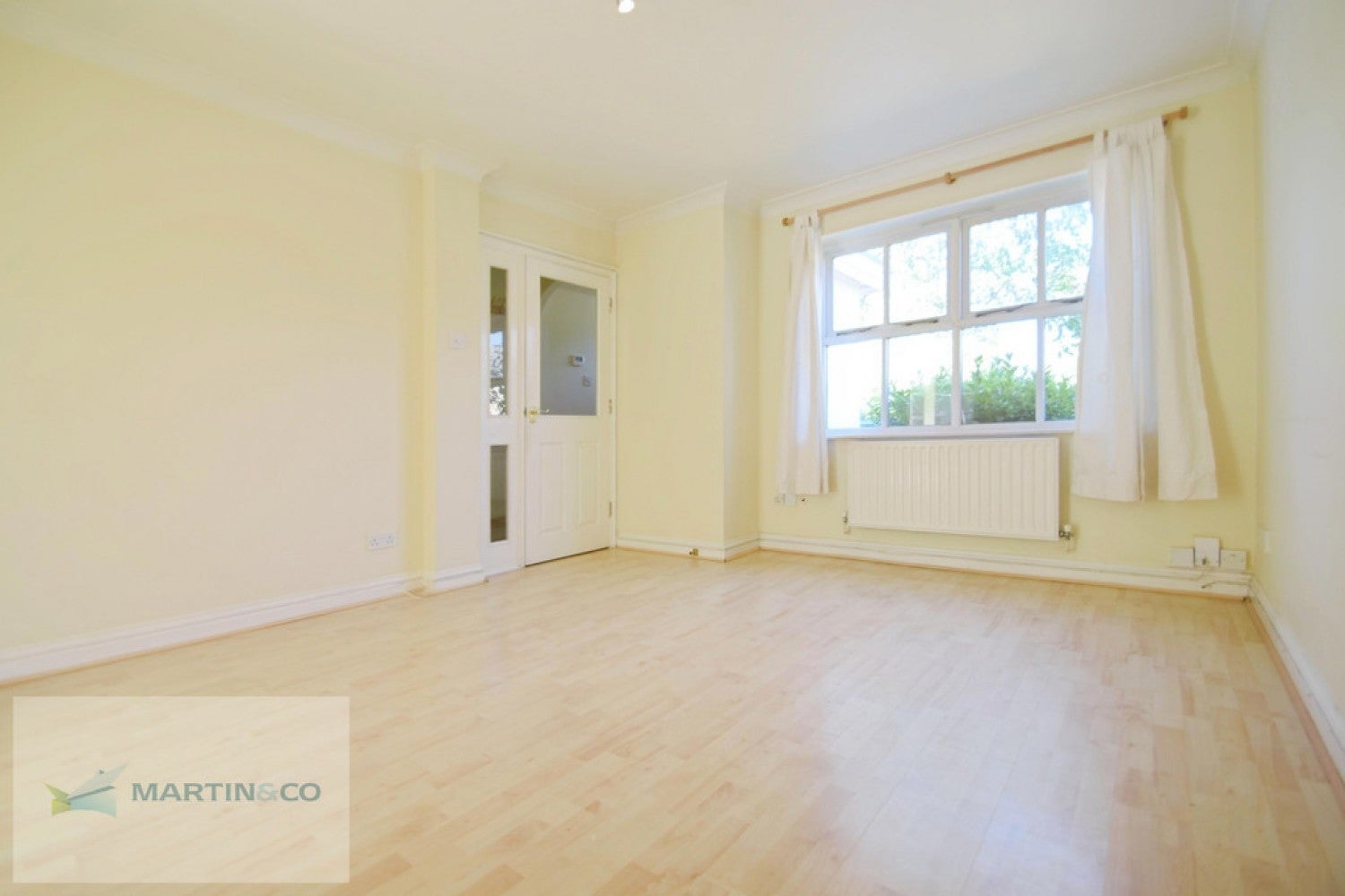 House Newhall Gardens in Walton-on-Thames