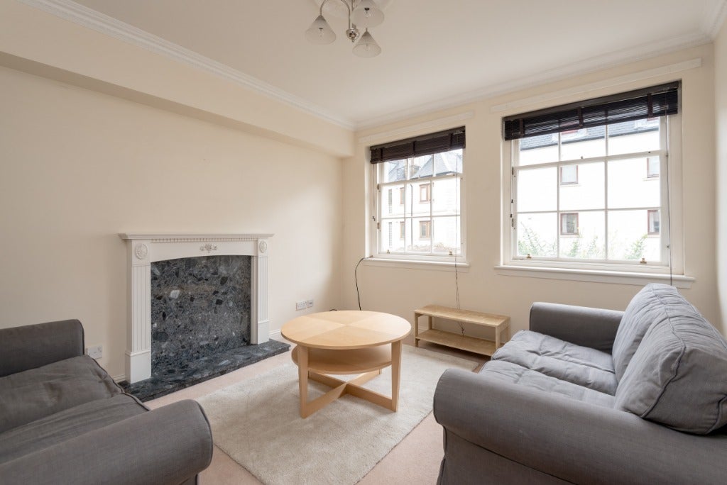 Flat Clarence Street in City of Edinburgh