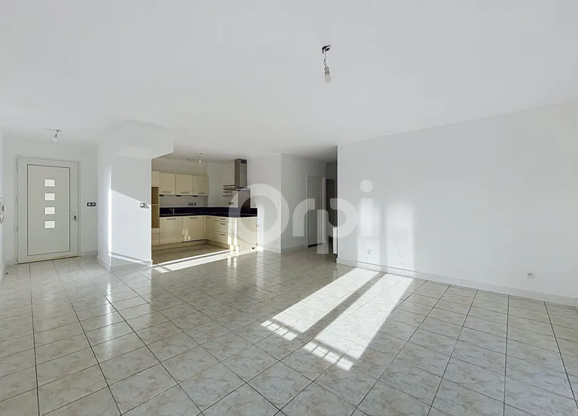 Flat Résidence Jeanne Leveillé in Breuil-le-Vert