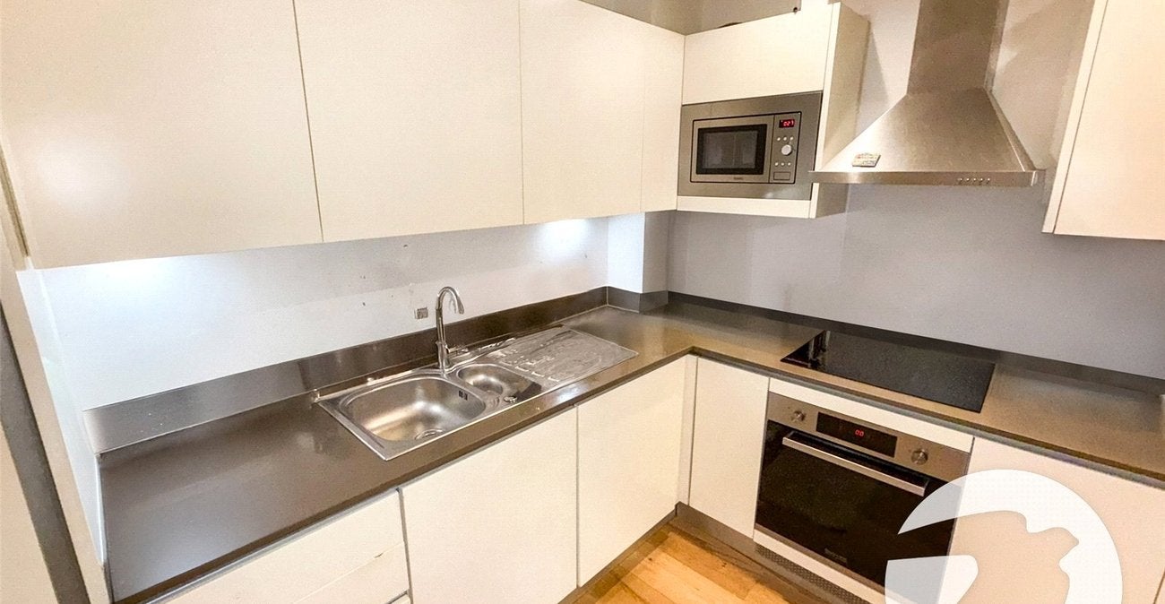 Flat Eltham High Street in Greater London
