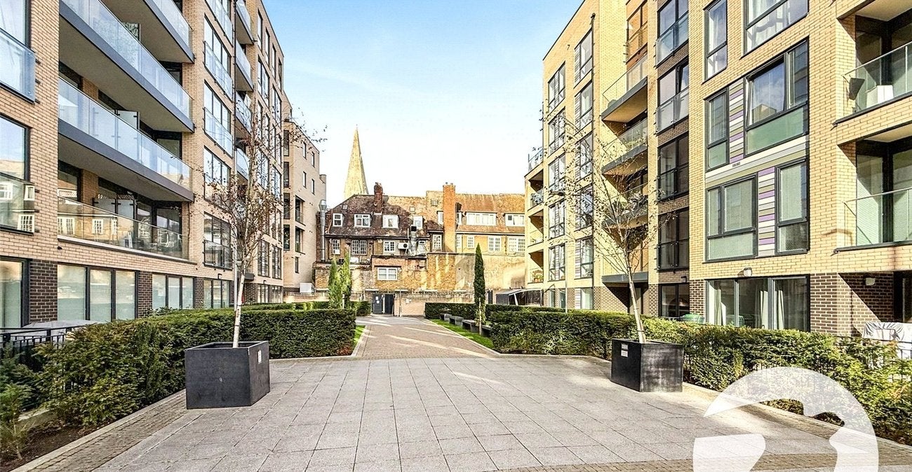 Flat Eltham High Street in Greater London
