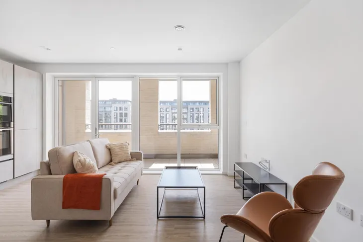 Flat Wornington Road in Greater London