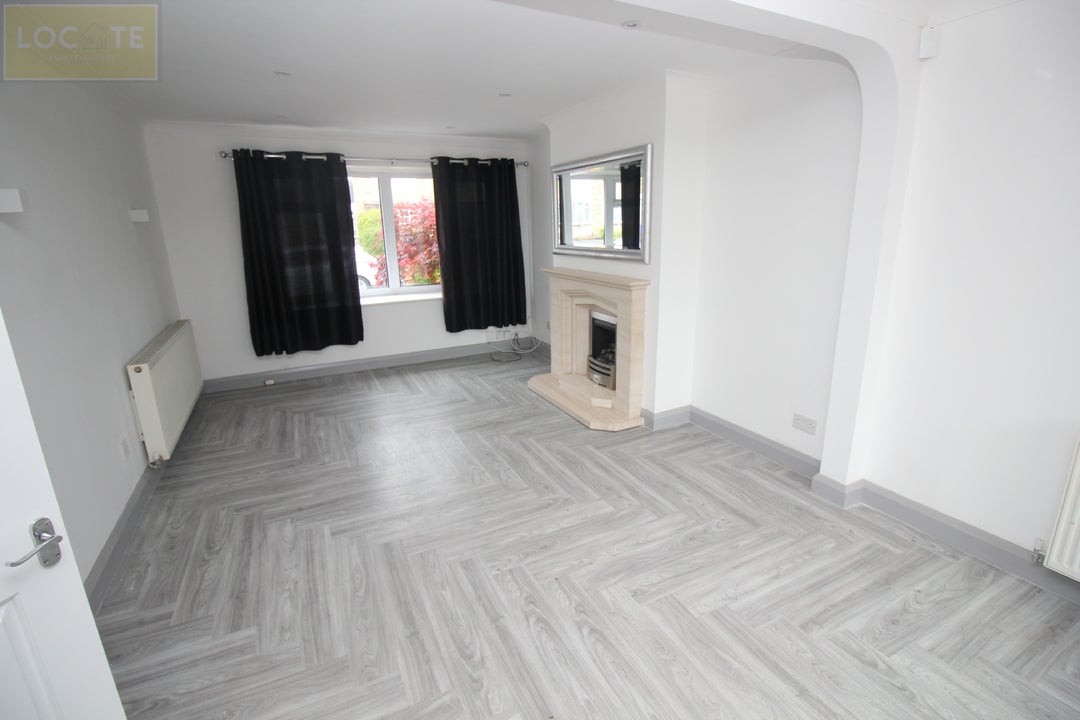 House Cherrywood Close in Salford