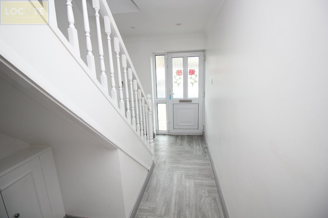 House Cherrywood Close in Salford